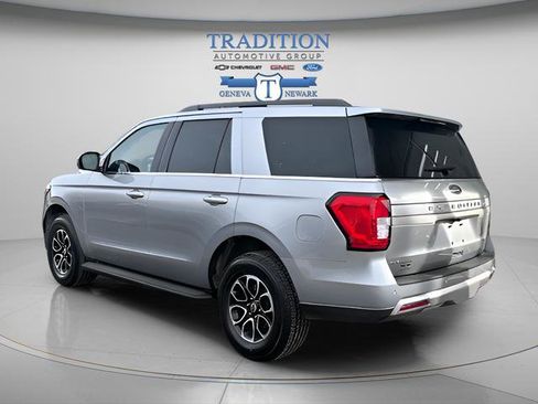 Used 2024 Ford Expedition XLT image 2