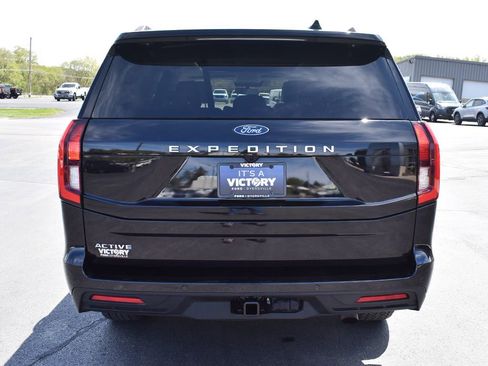 Used 2025 Ford Expedition Active AWD/4WD image 31