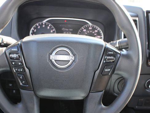 Used 2024 Nissan Frontier SV image 20