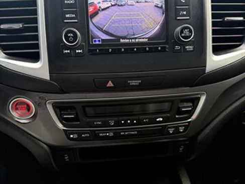 Used 2019 Honda Ridgeline RTL image 10