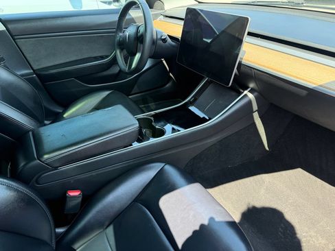 Used 2020 Tesla Model 3 Long Range AWD/4WD image 3