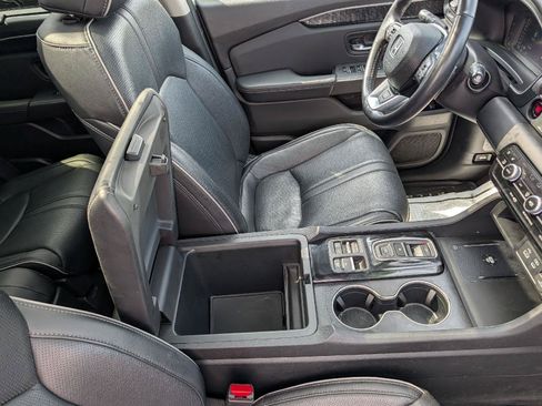 Used 2023 Honda Pilot Elite image 22