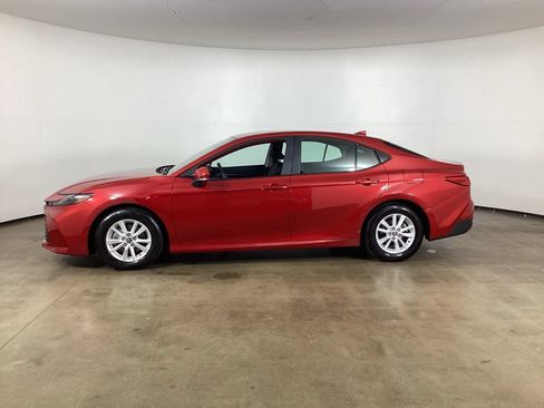 Used 2025 Toyota Camry LE w/ Convenience Package FWD image 7