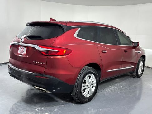 Used 2019 Buick Enclave Essence image 6