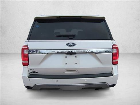 Used 2018 Ford Expedition Max XLT image 6