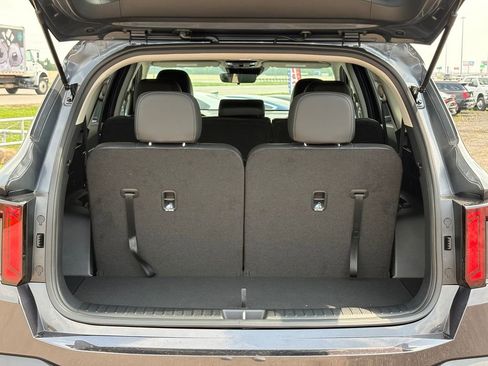 New 2026 Kia Sorento S FWD image 16