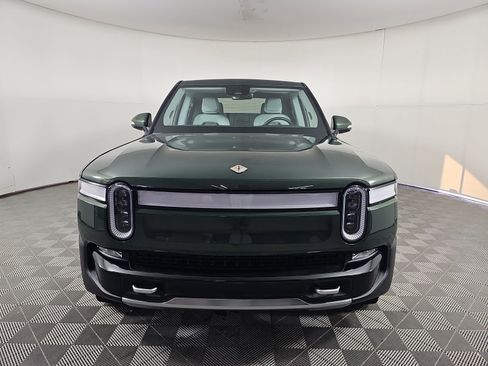 Used 2022 Rivian R1T Adventure image 8