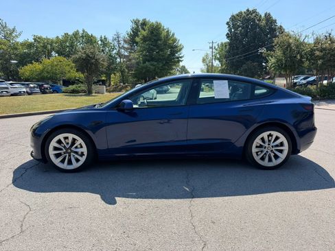 Used 2022 Tesla Model 3 Standard Range RWD image 8
