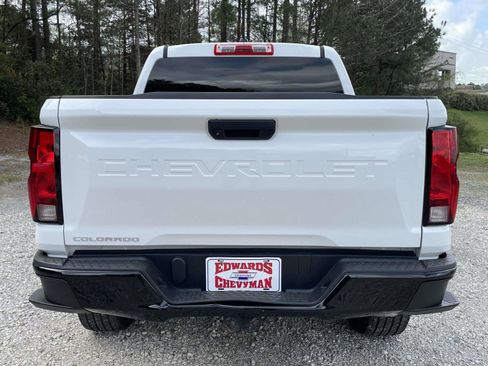 Used 2023 Chevrolet Colorado W/T image 21