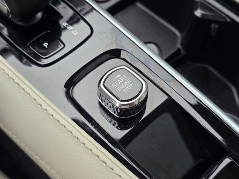 Certified 2024 Volvo XC90 T8 Plus image 34