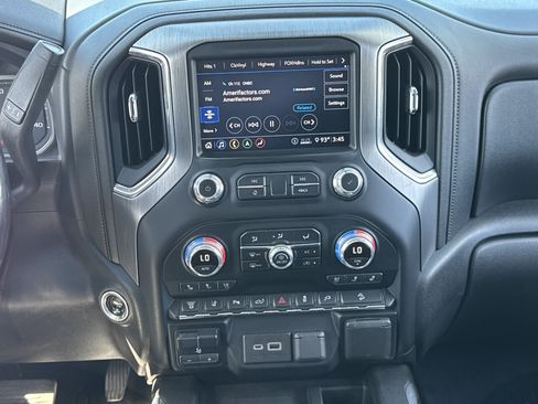 Used 2020 GMC Sierra 3500 Denali w/ Denali Ultimate Package AWD/4WD image 18