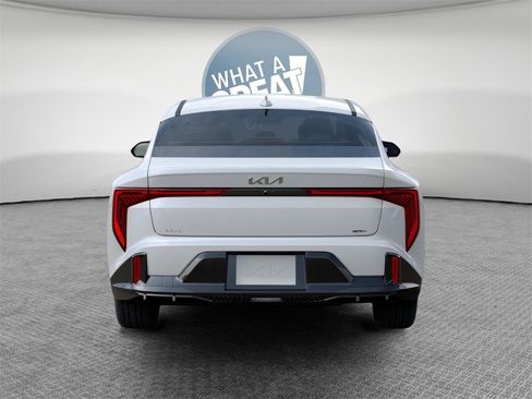 New 2025 Kia K4 GT-Line image 5