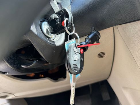 Used 2012 Ford Focus SE FWD image 34