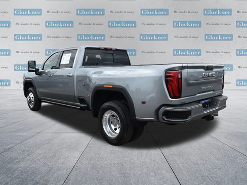 Used 2024 GMC Sierra 3500 Denali Ultimate AWD/4WD image 8