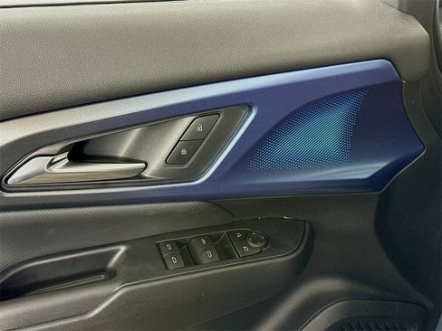 New 2026 Chevrolet Equinox EV LT image 13