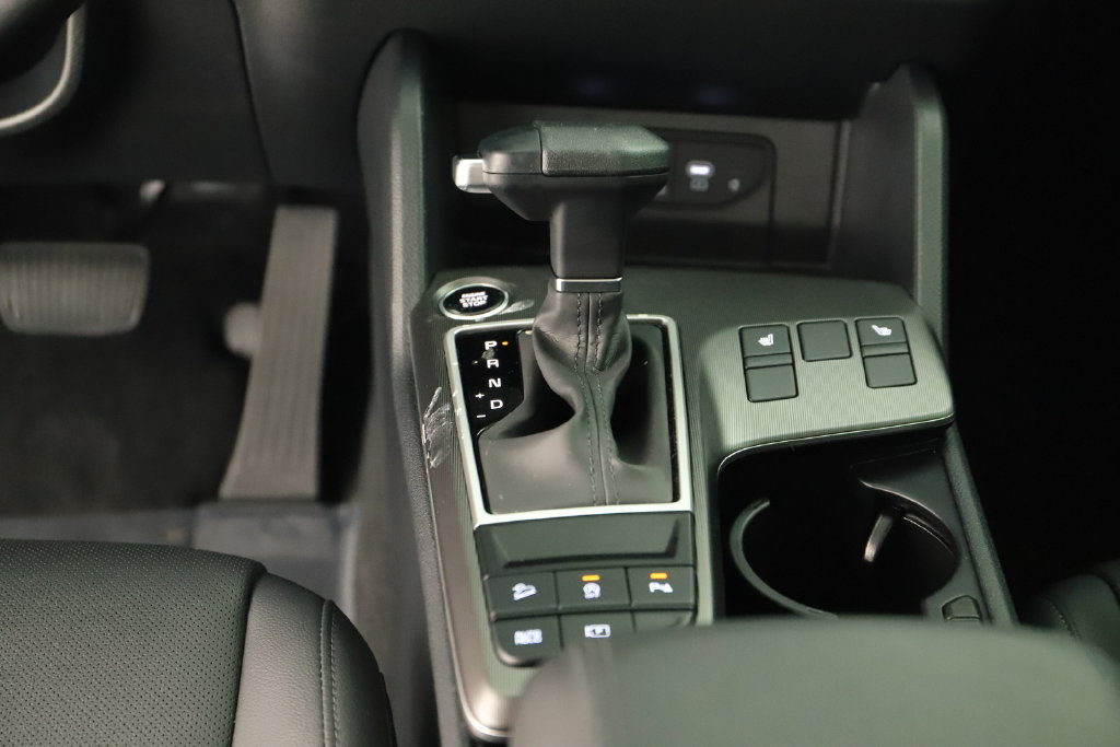 Used 2026 Kia Sportage EX FWD image 20