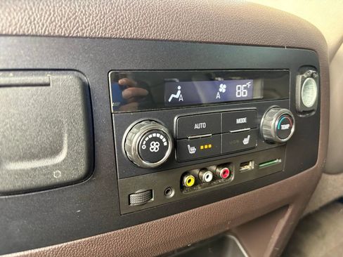 Used 2016 GMC Yukon XL Denali w/ Open Road Package image 45