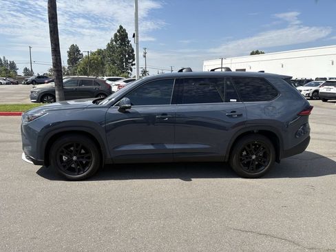 Certified 2025 Toyota Grand Highlander AWD Hybrid image 2