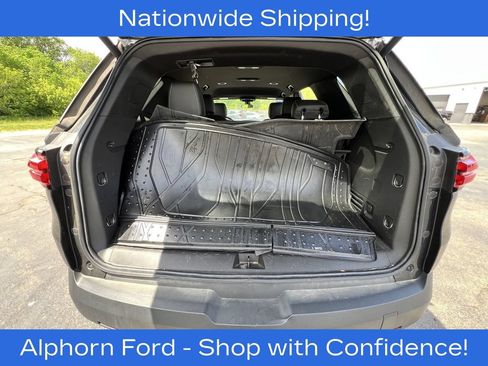 Used 2023 Chevrolet Traverse LT w/ LPO, Floor Liner Package AWD/4WD image 35