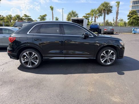 Used 2020 Audi Q3 2.0T Premium Plus w/ Premium Plus Package AWD/4WD image 2