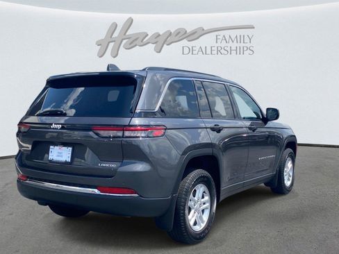 Used 2025 Jeep Grand Cherokee Laredo w/ MOPAR Finishing Package RWD image 3