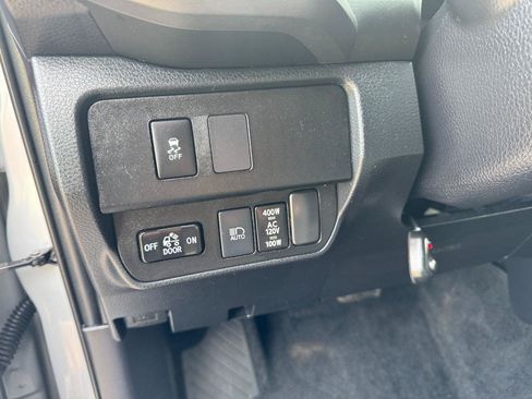 Used 2021 Toyota Tacoma TRD Off-Road w/ Technology Package AWD/4WD image 34