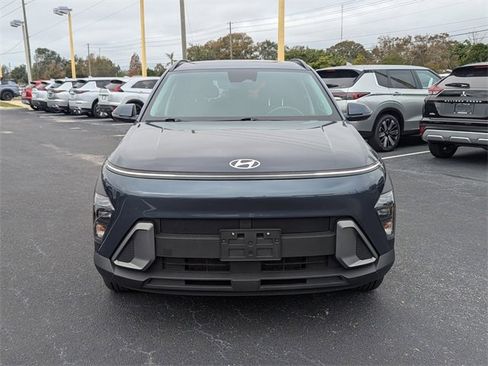 Used 2024 Hyundai Kona SEL image 3