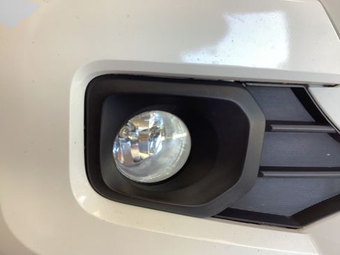 Used 2019 Toyota Tacoma SR5 AWD/4WD image 55