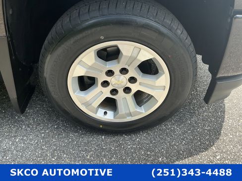 Used 2018 Chevrolet Silverado 1500 LT w/ All Star Edition image 9