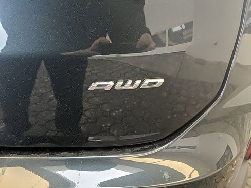 Certified 2024 Ford Edge SEL w/ Convenience Package image 8