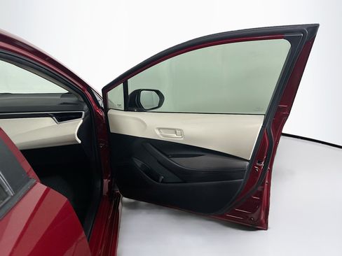 Used 2023 Toyota Corolla LE FWD image 30