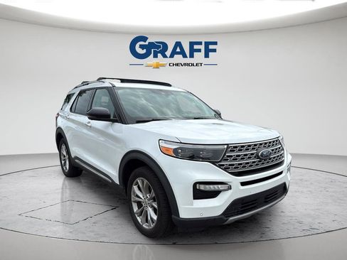 Used 2021 Ford Explorer Limited w/ Equipment Group 301A AWD/4WD image 11
