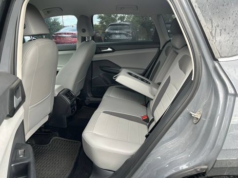 Used 2022 Volkswagen Taos SE w/ IQ.Drive SE Package AWD/4WD image 15