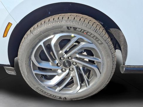 New 2025 Lincoln Navigator L Reserve image 23