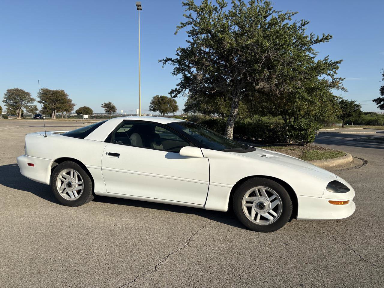 Used 1995 Chevrolet Camaro LT RWD image 36