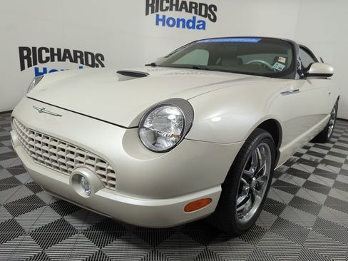 Used 2005 Ford Thunderbird 50th Anniversary RWD image 1