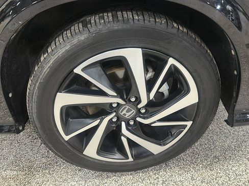 Used 2020 Honda HR-V Sport image 9