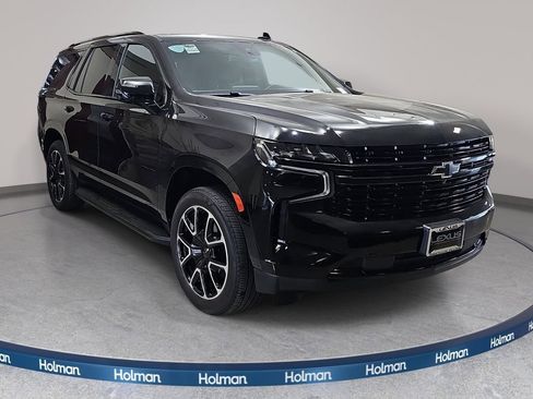 Used 2024 Chevrolet Tahoe RST w/ Luxury Package AWD/4WD image 4