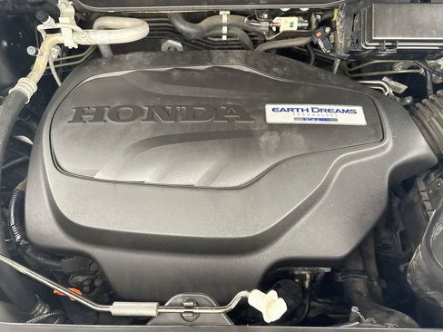 Used 2018 Honda Pilot Touring image 42