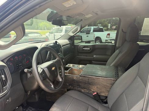 Used 2019 Chevrolet Silverado 1500 Custom RWD image 9