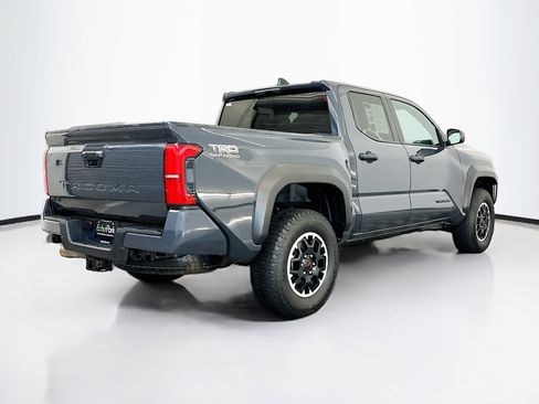 Used 2025 Toyota Tacoma TRD Off-Road image 9