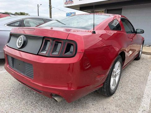 Used 2013 Ford Mustang Coupe RWD image 3
