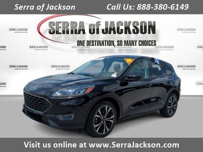 Used 2022 Ford Escape SE w/ SE Sport Appearance Package