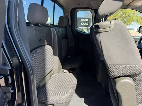 Used 2011 Nissan Frontier SV RWD image 30