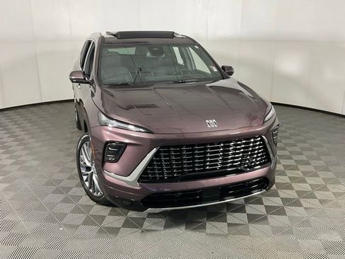 Used 2025 Buick Enclave Avenir w/ LPO, All-Weather Package image 44