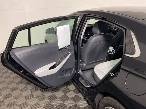 Used 2021 Hyundai Ioniq Limited image 31