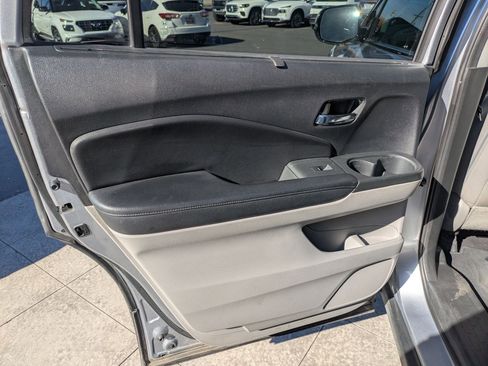 Used 2016 Honda Pilot Elite image 31