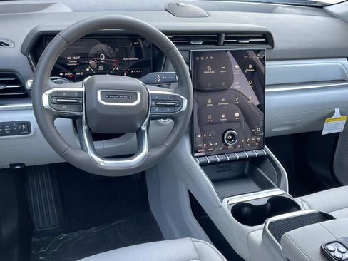 New 2026 GMC Terrain Denali image 9