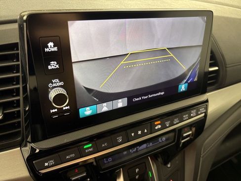 Used 2025 Honda Odyssey Sport-L image 35