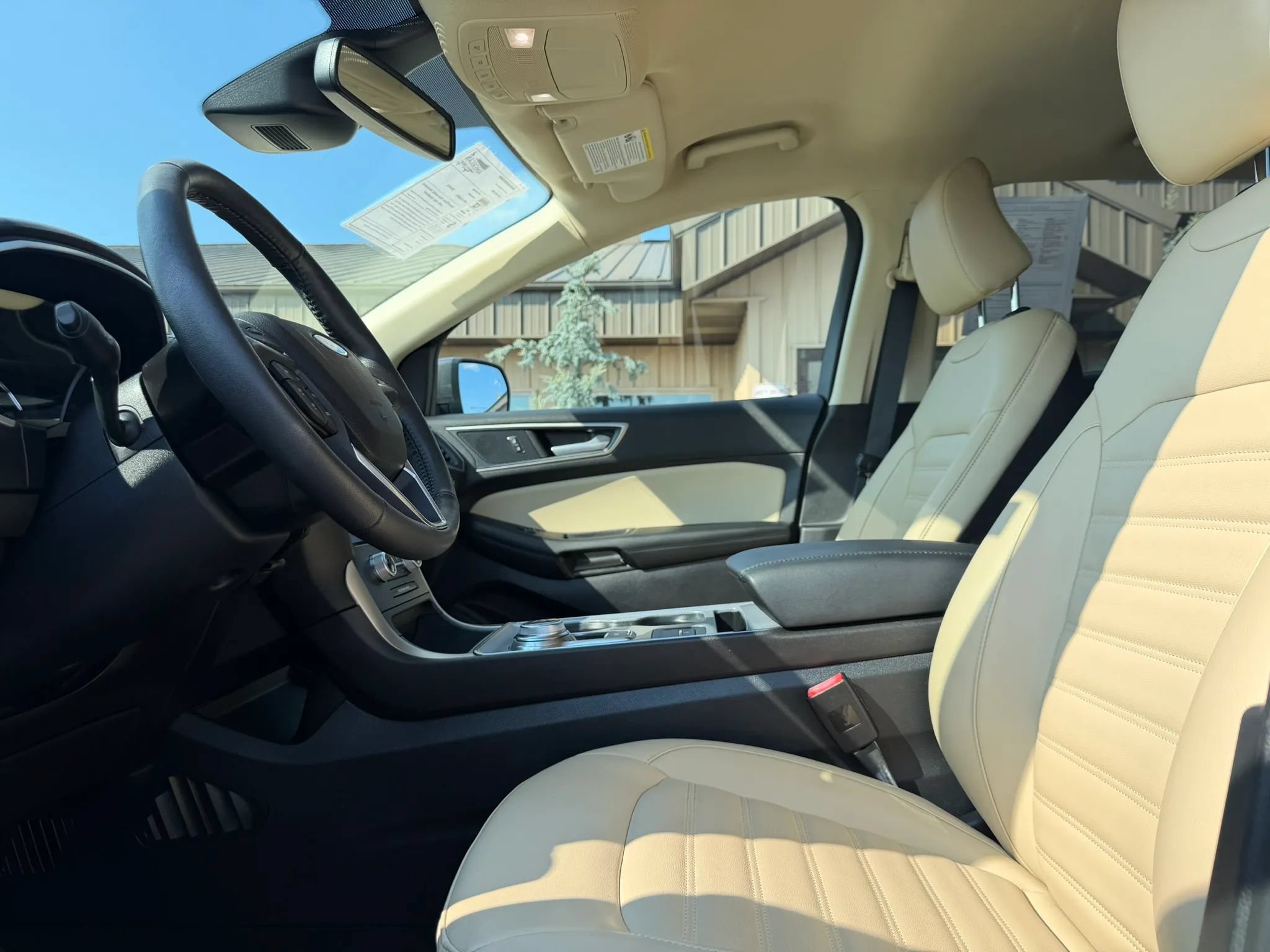 Used 2021 Ford Edge SEL FWD image 18